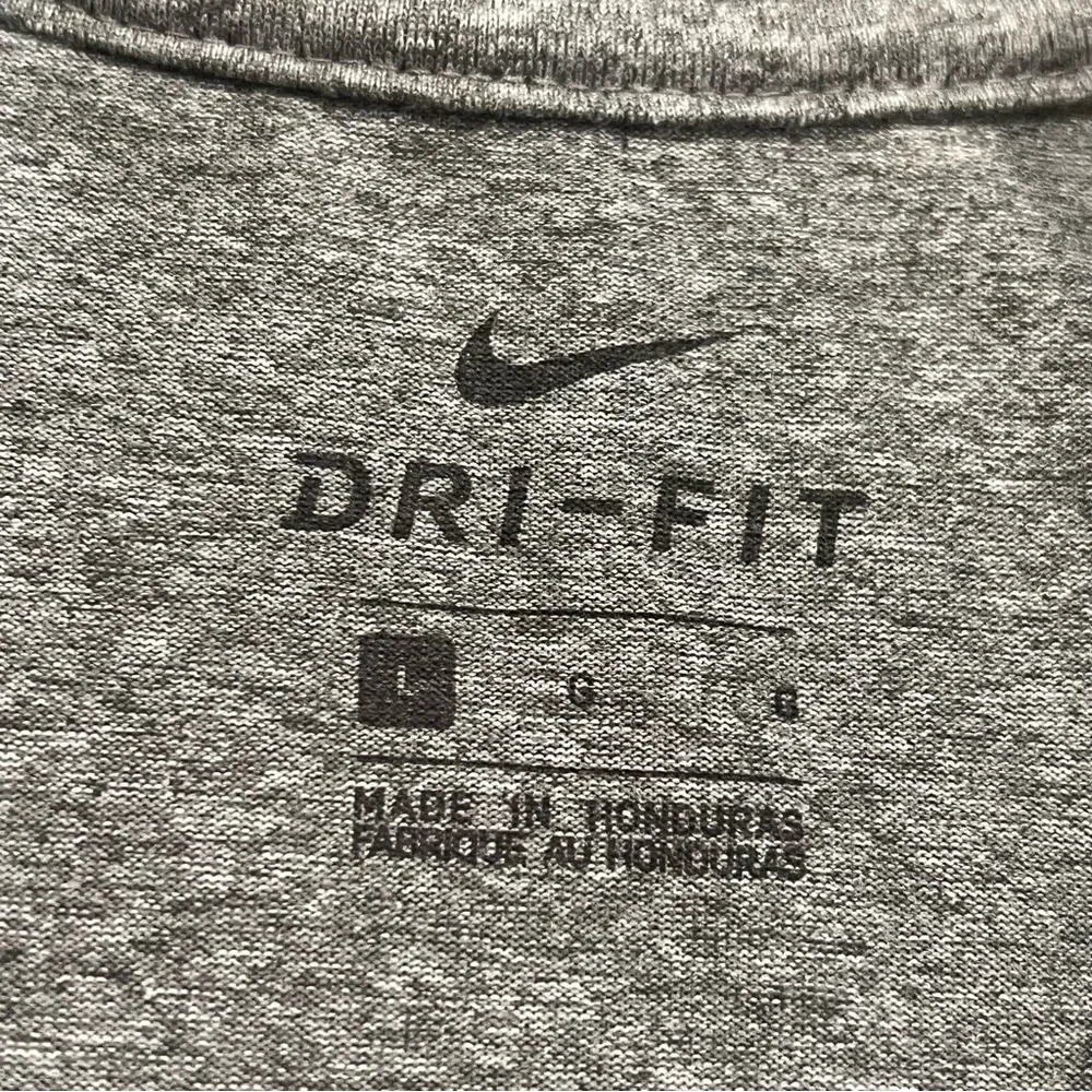 Nike Men’s Dri-Fit Short-Sleeve Fitness T-Shirt Heather Gray Large‎ Gym Athletic